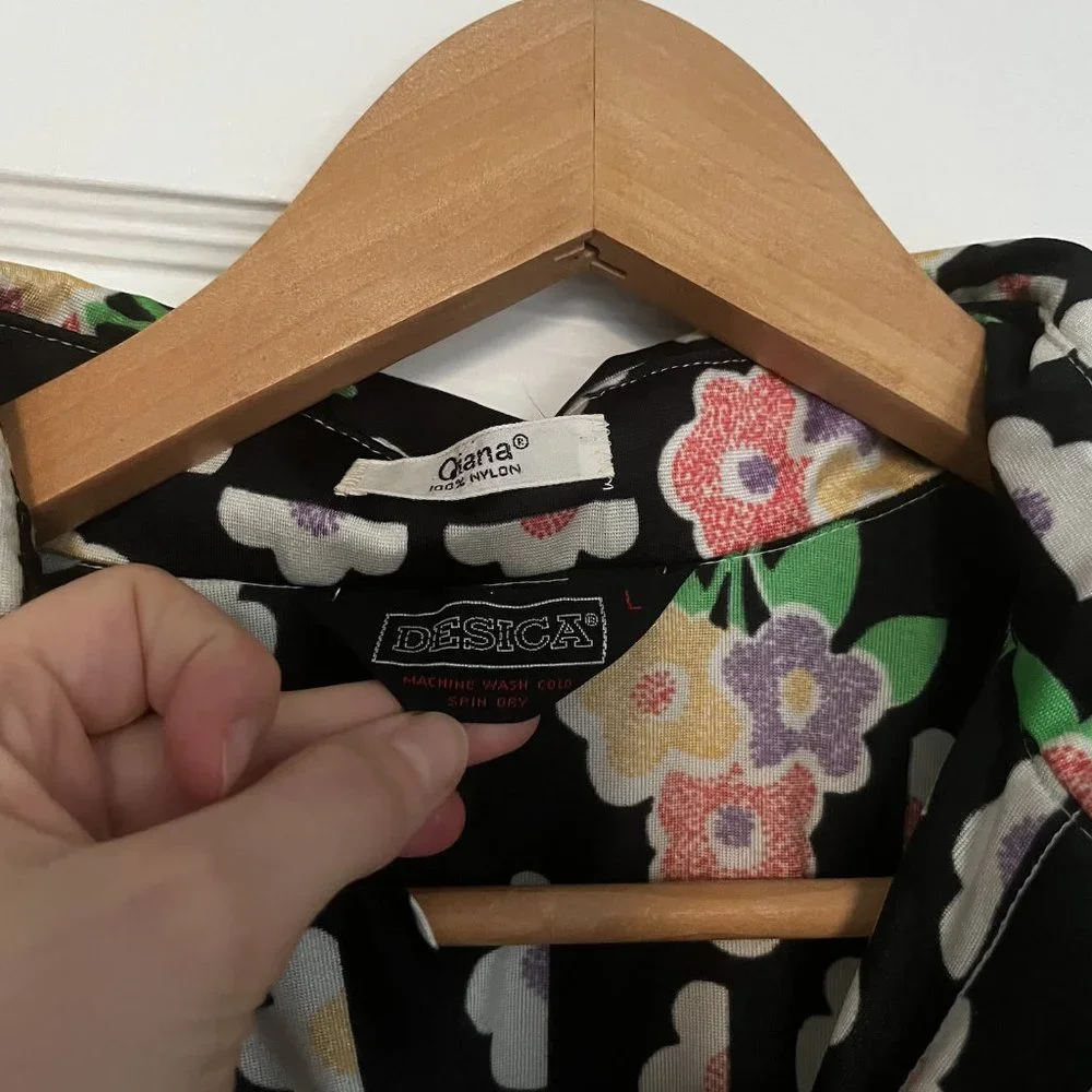 1970s Floral Flower Power Print Groovy Button Down Shirt - Picture 4 of 5